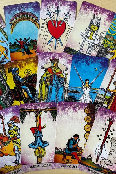 Aesthetic Tarot Kartları