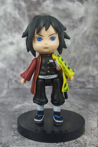 Demon Slayer Giyu Mini Figür