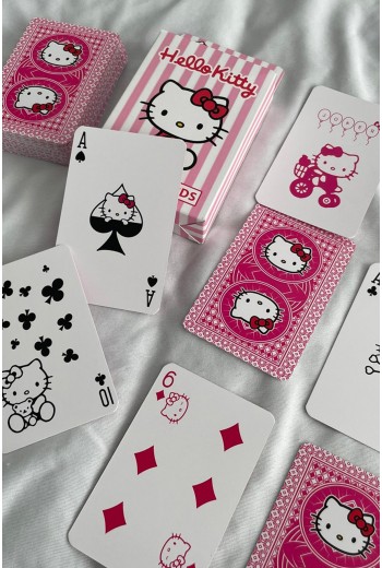 Hello Kitty İskambil Kartları Hello Kitty İskambil Kartları