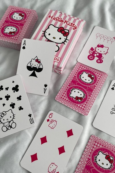 Hello Kitty İskambil Kartları