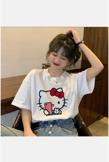 Hello Kitty Selfie Tişört