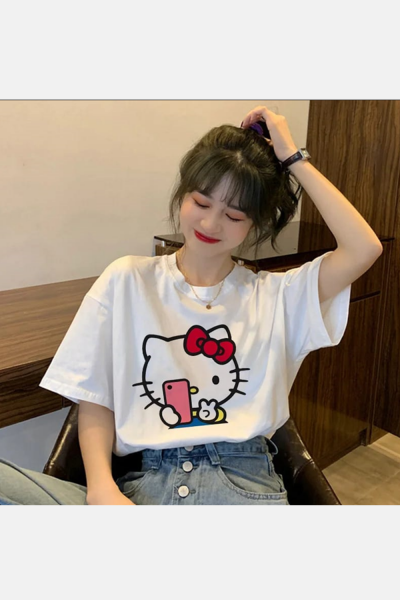 Hello Kitty Selfie Tişört