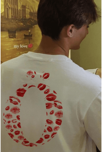 Ö Harfli Öpücük Kiss Design Tişört