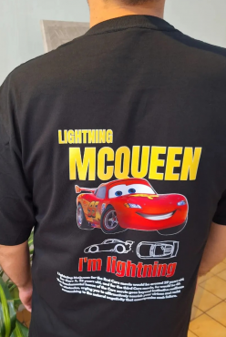 Şimşek McQueen Cars Ön Arka Baskılı Unisex Siyah T-shirt Şimşek McQueen Cars Ön Arka Baskılı Unisex Siyah T-shirt